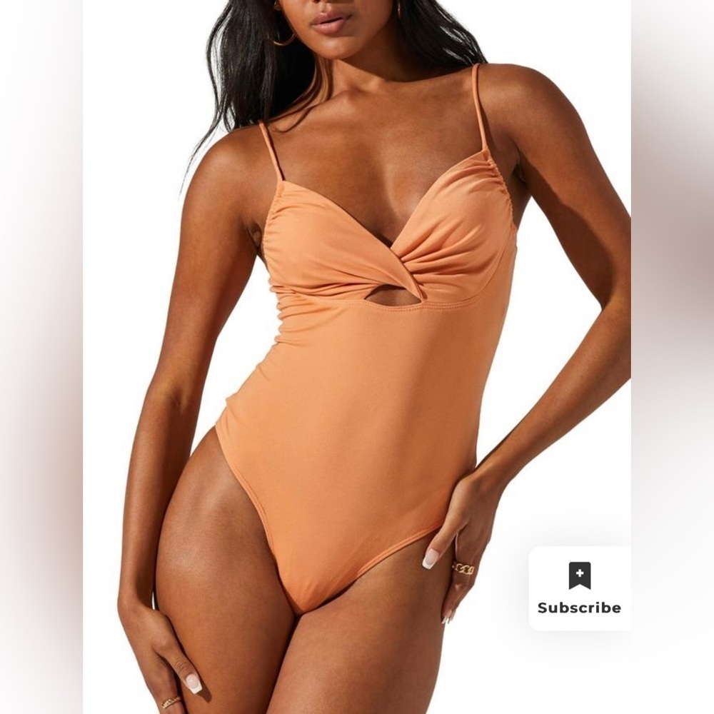 NWT ASTR the Label Twist Bust Bodysuit - Picture 4 of 7